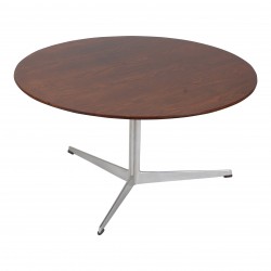 Arne Jacobsen sofabord med profileret fod udført i palisander Arne Jacobsen sofabord med profileret fod udført i palisander