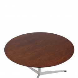 Arne Jacobsen sofabord med profileret fod udført i palisander Arne Jacobsen sofabord med profileret fod udført i palisander