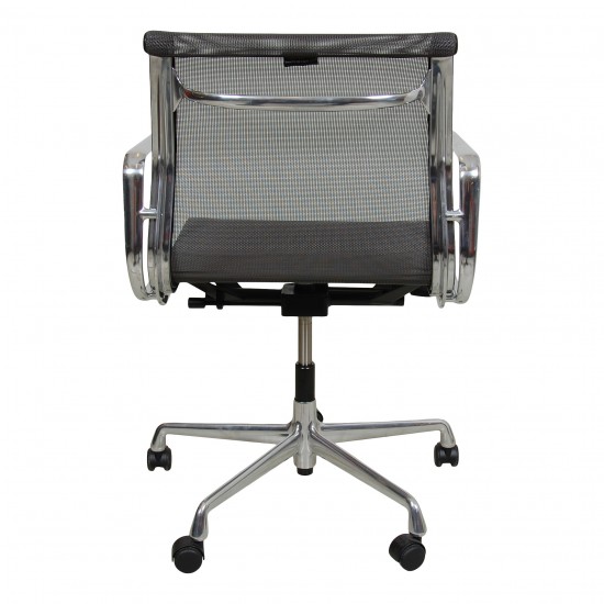 Charles Eames Ea-117 office chair with Grey net