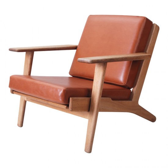 Hans J Wegner Ge-290 lænestol nypolstret i walnut anilin læder