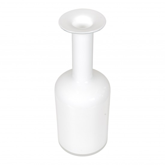 Otto Brauer/Holmegaard Vase af hvidt glas H: 25