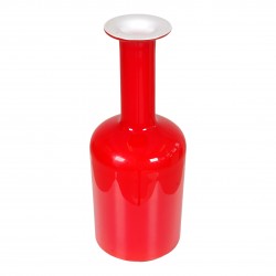 Otto Brauer/Holmegaard Red glass vase H: 31 Otto Brauer/Holmegaard Red glass vase H: 31