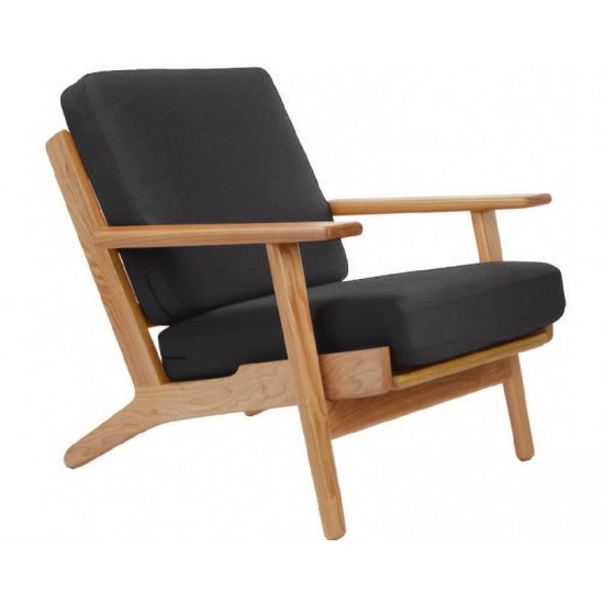 Hans J Wegner Ge-290 chair newly upholstered with black bison leather