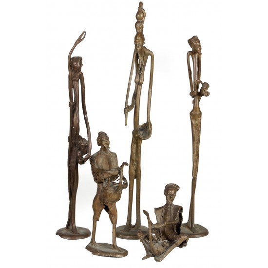 Afrikanske statuetter i form af band udført i messing