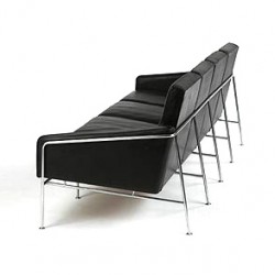Arne Jacobsen 4pers Lufthavnssofa i sort bison læder Arne Jacobsen 4pers Lufthavnssofa i sort bison læder