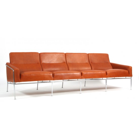 Arne Jacobsen 4pers Airport sofa newly upholstered with cognac bison leather