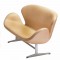 Arne Jacobsen Svane sofa, nypolstret i natur læder