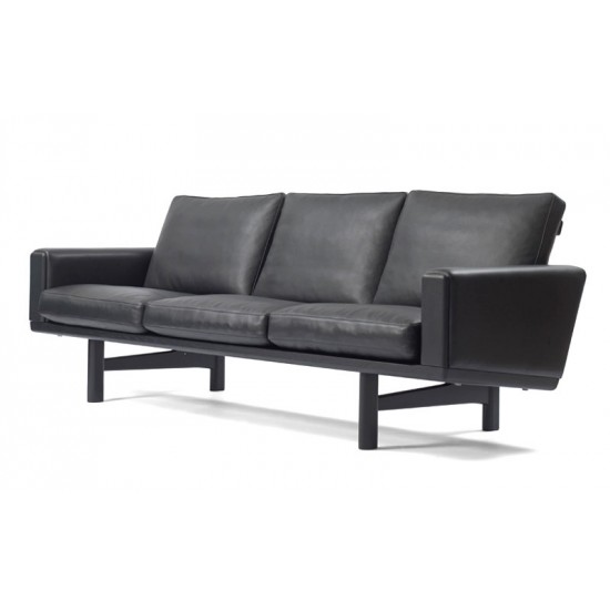 Hans J Wegner Sofa model GE-236/3 with black lacquered oak wood frame