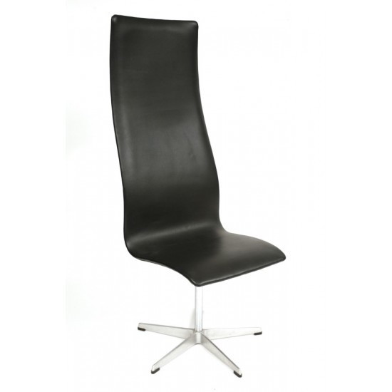 Arne Jacobsen High Oxford chair, newly upholstered with black classic leather